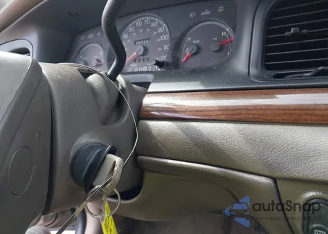 2003 Ford Crown Victoria Lx из США, поврежденный, VIN 2FAFP74WX3X184730